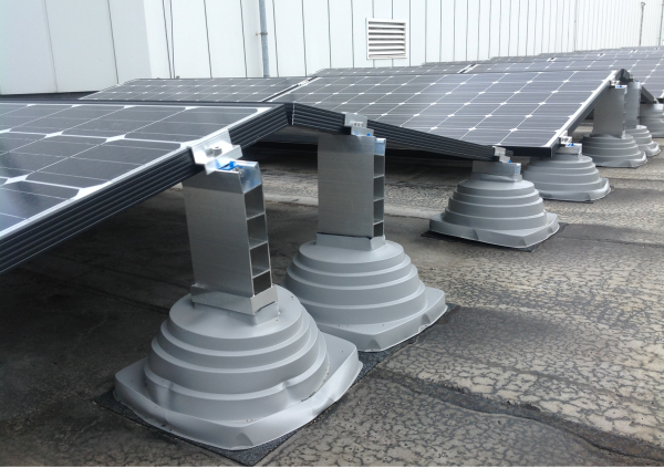 SOPRASOLAR FIX EVO; een eenvoudig systeem voor het monteren van zonnepanelen