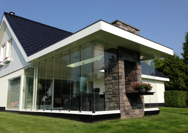 Innovatief schuif-draai-systeem SF 30 van SUNFLEX