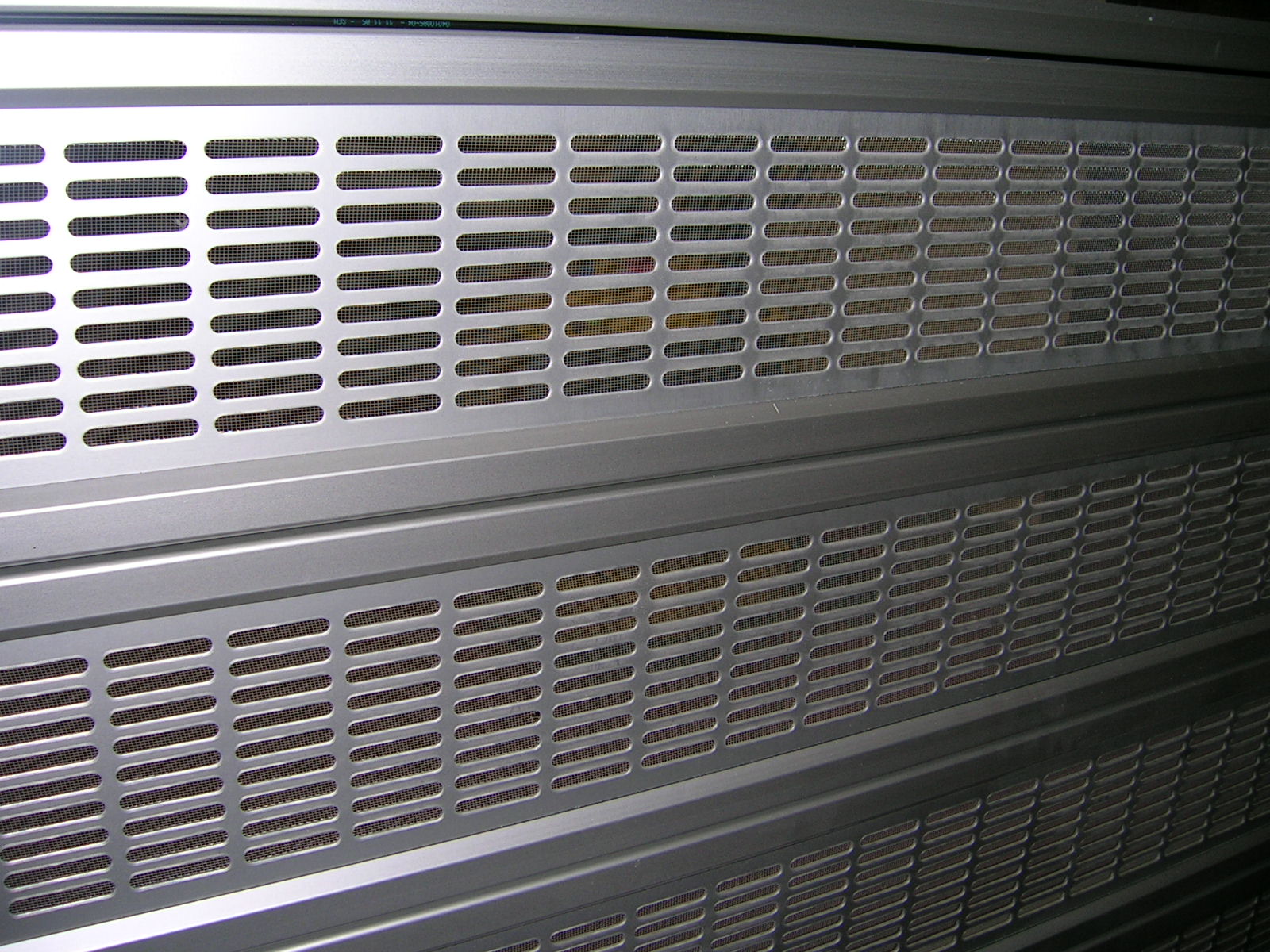 Keep it cool met een EFAFLEX snelloopdeur Keep it cool met een EFAFLEX snelloopdeur