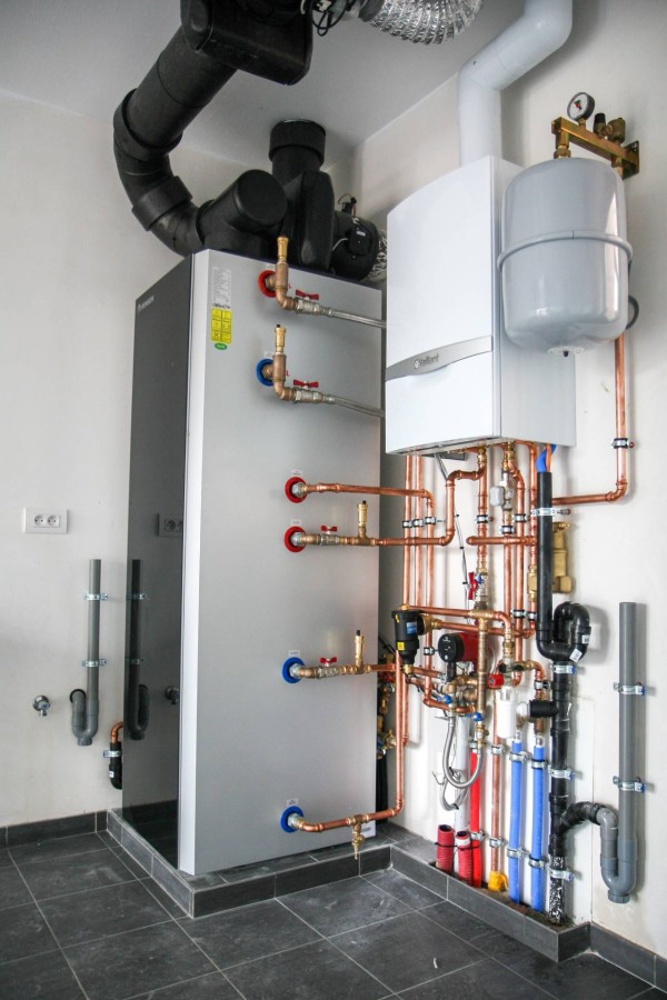 Renson E+ndura combineert ventilatie-unit met warmtepomp, project Stasegem