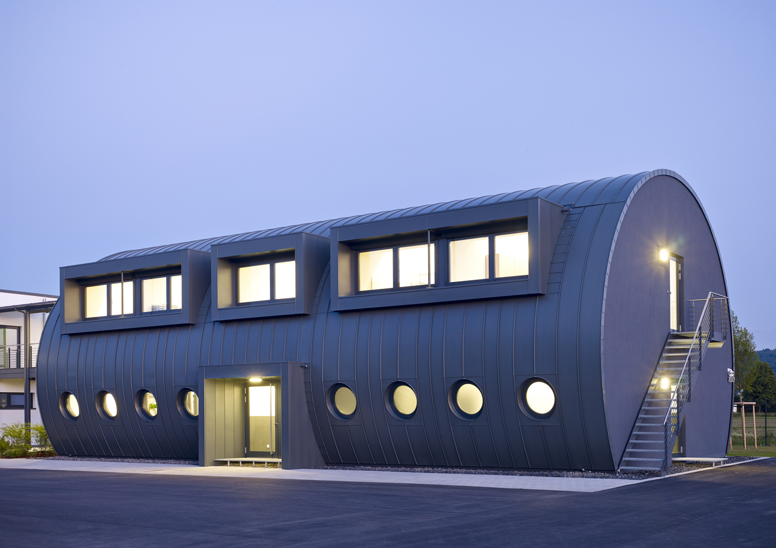 RHEINZINK zinken gevelbekleding en dakbedekking RHEINZINK zinken gevelbekleding en dakbedekking