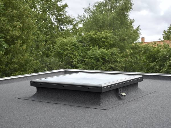 Nieuwe VELUX vlak glas oplossing voor platte daken