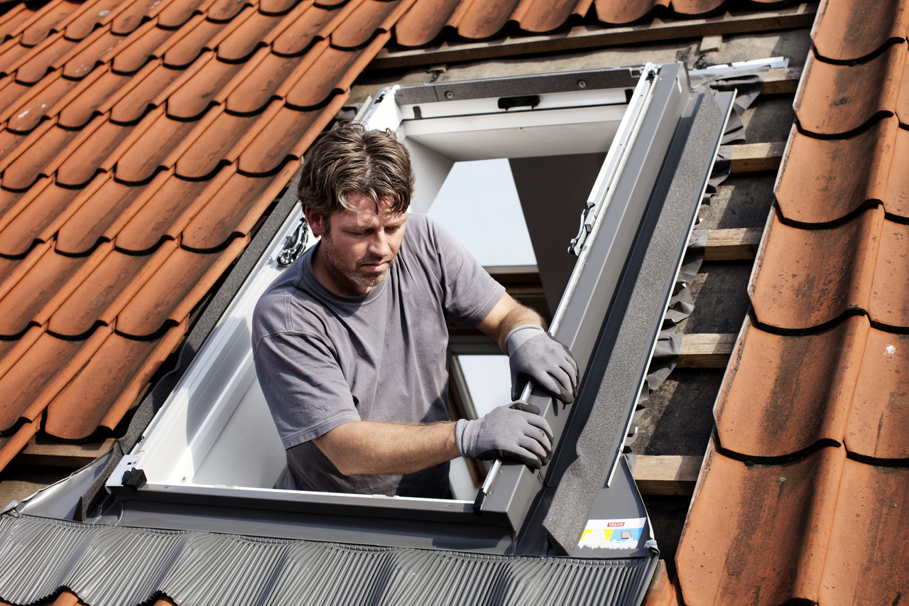 VELUX renovatiegootstuk voor vervanging van dakramen VELUX renovatiegootstuk voor vervanging van dakramen