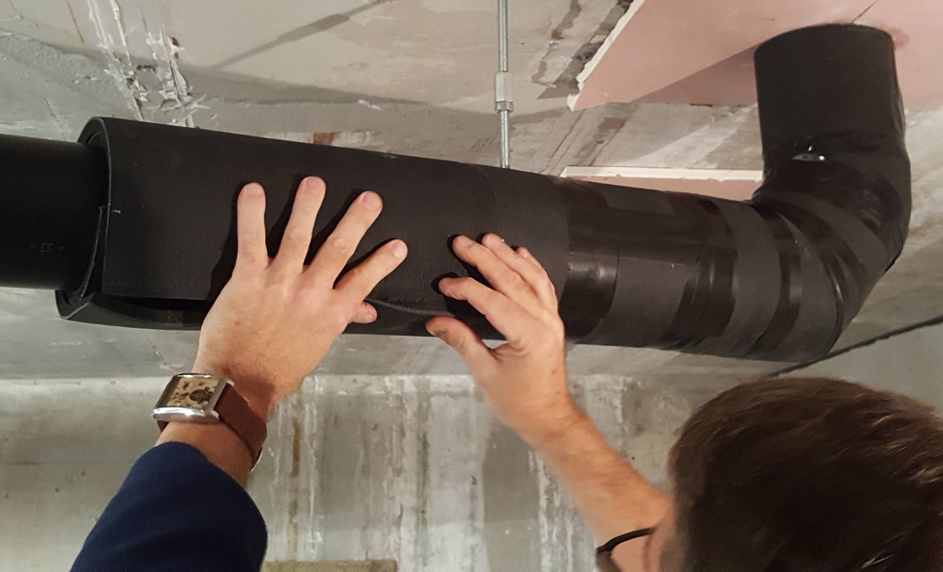 ArmaComfort AB: Sterke oplossingen voor de geluidsreductie van hemelwaterafvoer- en vuilwaterafvoer leidingsystemen ArmaComfort AB: Sterke oplossingen voor de geluidsreductie van hemelwaterafvoer- en vuilwaterafvoer leidingsystemen