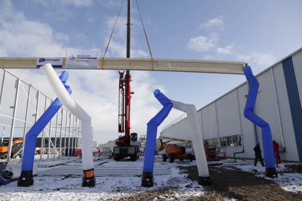 De Groot Vroomshoop gebruikt 45 jaar oude spanten in nieuwbouw 