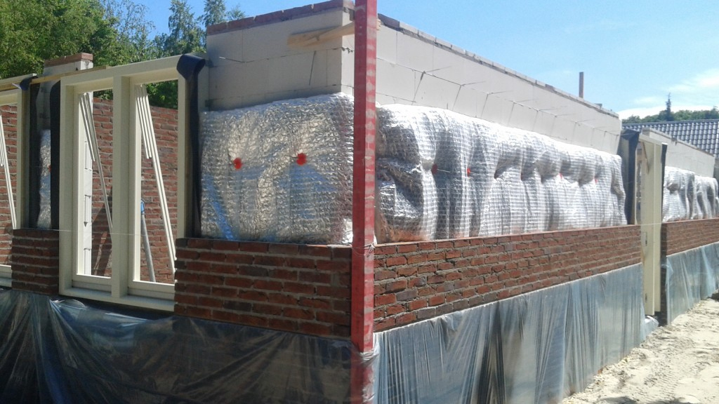 PIF isolatie, unieke veelzijdige isolatiefolie voor renovatie en nieuwbouw PIF isolatie, unieke veelzijdige isolatiefolie voor renovatie en nieuwbouw