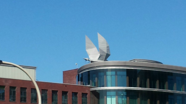 Windgek "Ooievaar" op Stadsdeelcomplex Leidschenveen-Ypenburg