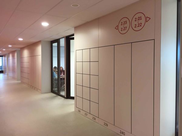 Garderobe kasten Model LM van Leerkotte BV