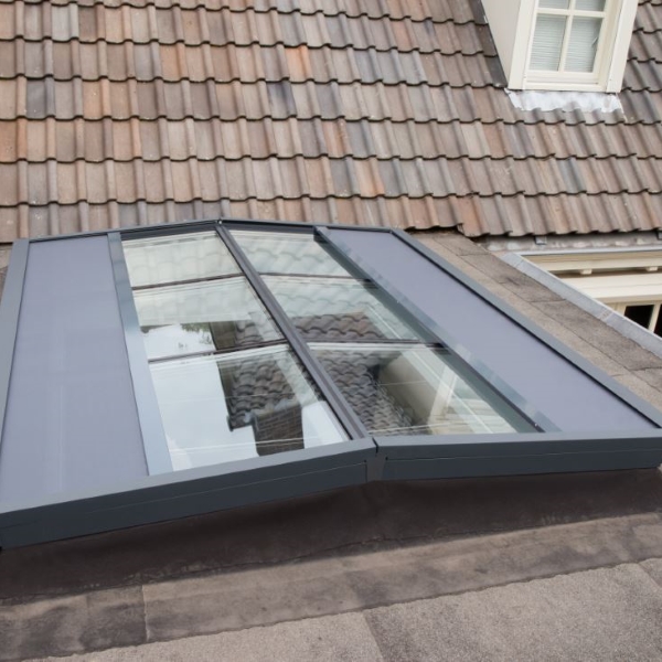 Illumy by Luxlight: grootformaat platdakramen die passen in uw planning Illumy by Luxlight: grootformaat platdakramen die passen in uw planning