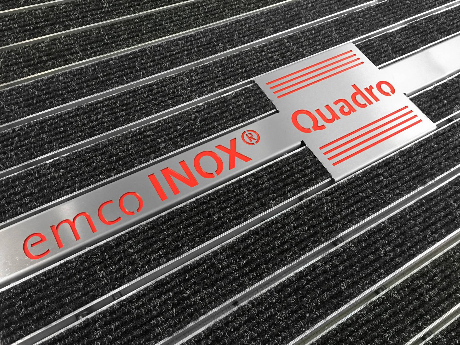 Opvallende promotie in entreemat: emco Inox® Quadro Opvallende promotie in entreemat: emco Inox® Quadro