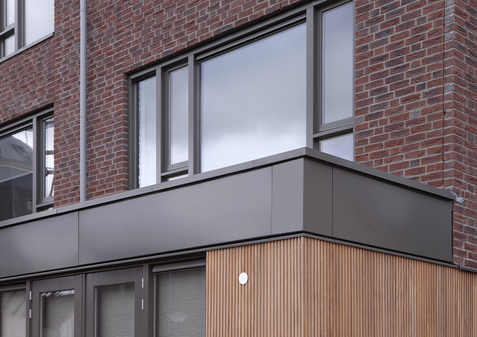 Aluminium geveldetaillering combineert duurzaamheid en functionaliteit met uitstraling Aluminium geveldetaillering combineert duurzaamheid en functionaliteit met uitstraling