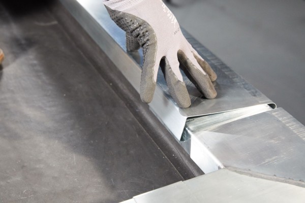 Montage zonder solderen met de Quick-fit deklijst