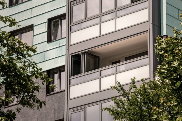 Solarlux prefab-balkons voor flatrenovaties 
