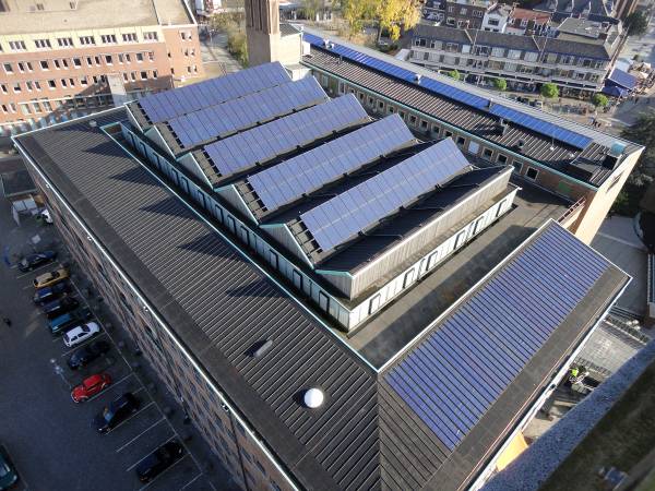 EPDM Solar op Gemeentehuis Hengelo