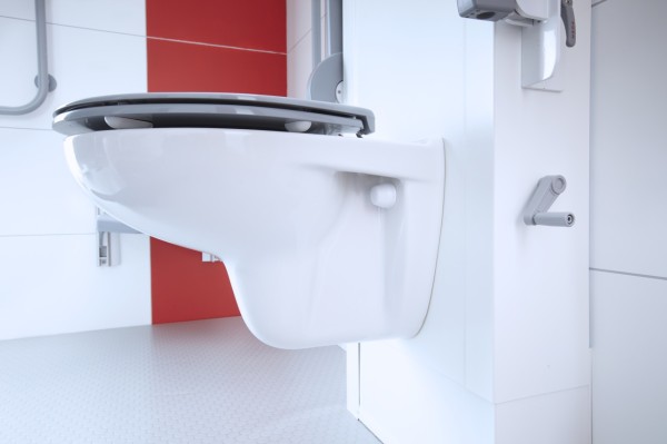 In hoogte verstelbare wc van Bano