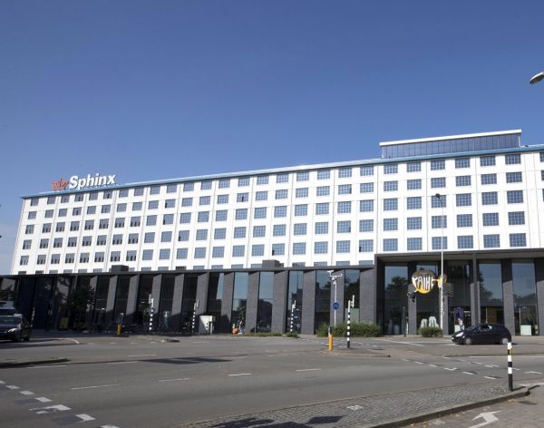 Spectaculaire skybar op The Student Hotel Maastricht