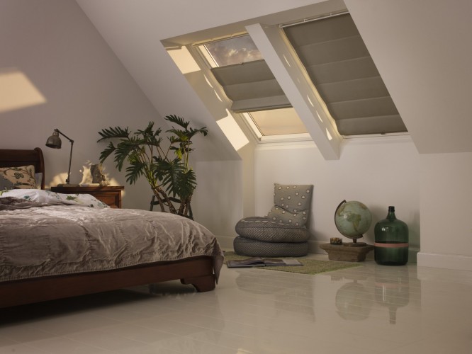Nieuwe luxueuze vouwgordijnen van VELUX voor extra sfeer in huis Nieuwe luxueuze vouwgordijnen van VELUX voor extra sfeer in huis