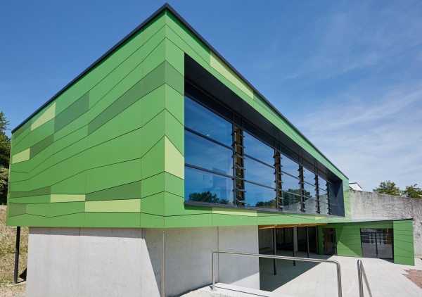 Duurzaam en kleurrijk bouwen met Rockpanel Colours