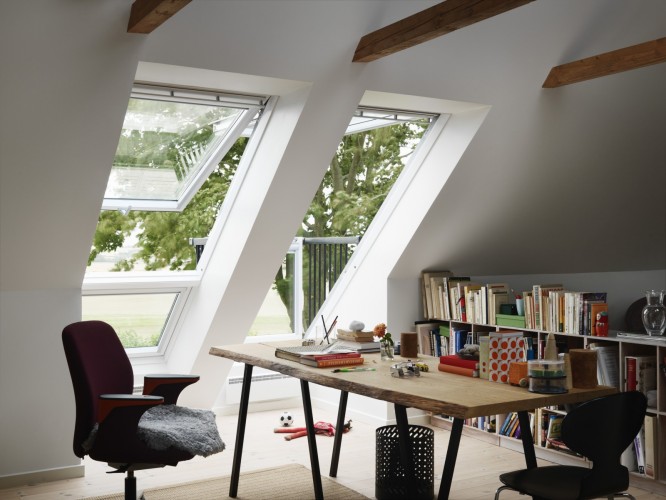 VELUX schept zeeën van extra woonruimte met uitklapbaar privébalkon