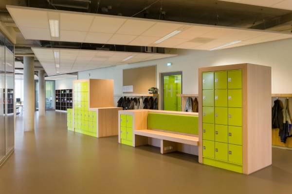 Oostwoud garderobe-inrichting