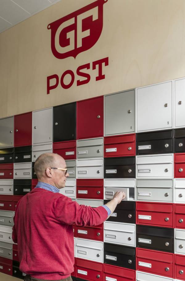 Oostwoud postkasten model wandkast