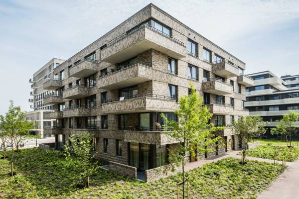 Renson levert een projectoplossing op maat voor slanke integratie raamventilatie, project De Zeebonk, Zeeburgereiland, Amsterdam