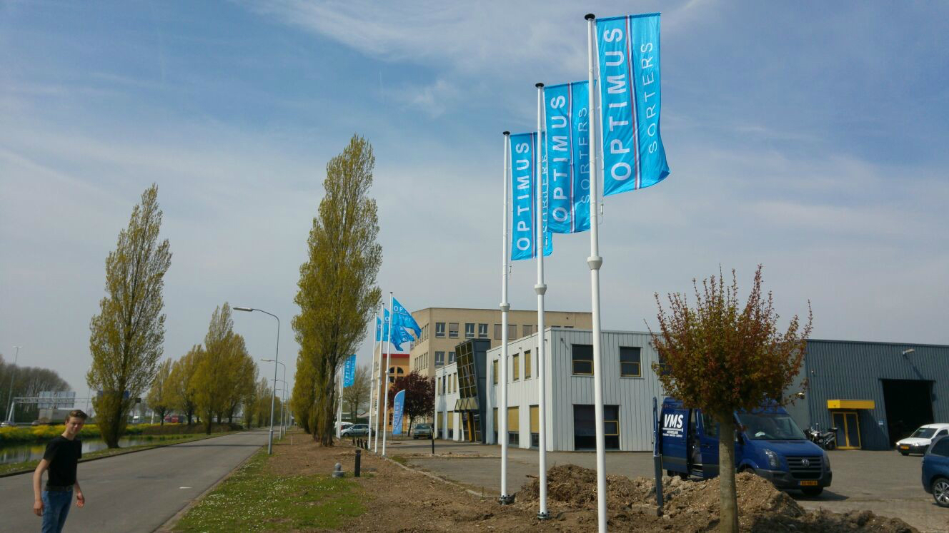 Formenta Reclamemast vlaggenmast met Poleled verlichting Formenta Reclamemast vlaggenmast met Poleled verlichting