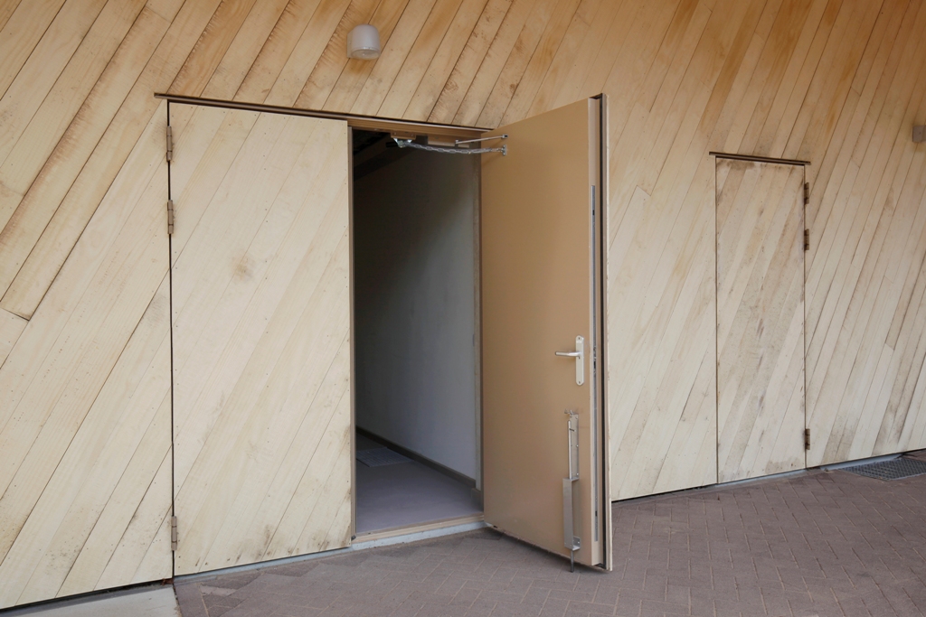 Maatwerk stalen deuren: een samenspel van esthetica en functionaliteit Maatwerk stalen deuren: een samenspel van esthetica en functionaliteit
