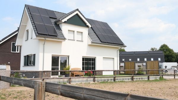 Peter Stein bouwt eigen Passiefhuis met een energiebehoefte van slechts 15 m2 K/W per jaar
