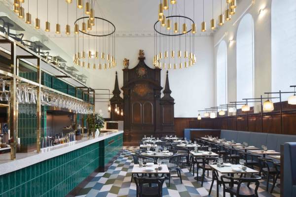 Het nieuwe Londense design restaurant Duddells met op de vloer vier kleuren CO2 neutraal Marmoleum Walton van Forbo Flooring naar een ontwerp van Michaelis Boyd