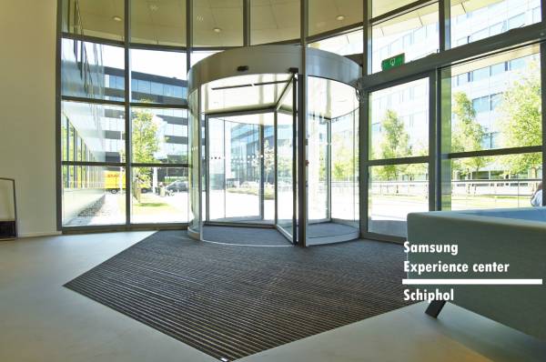 EMCO Benelux B.V. - Divisie Bouwtechniek | NBD Nederlandse Bouwdocumentatie Emco MARSCHALL entreemat, Samsung Experience Center, Schiphol