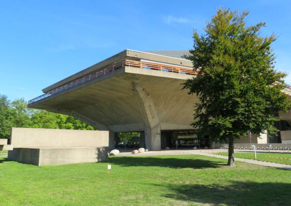 Parels van beton: Aula TU Delft, Mekelweg 5, Delft