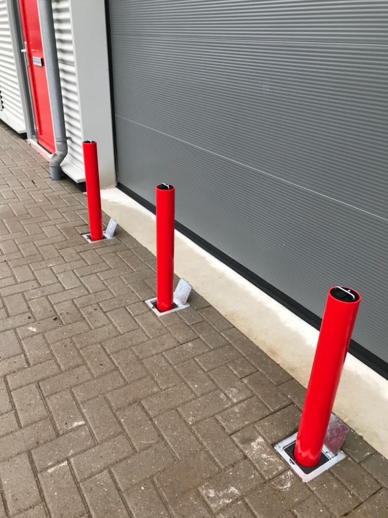 RhinoSystems anti-rampalen, afzetpalen, aanrijpalen RhinoSystems anti-rampalen, afzetpalen, aanrijpalen