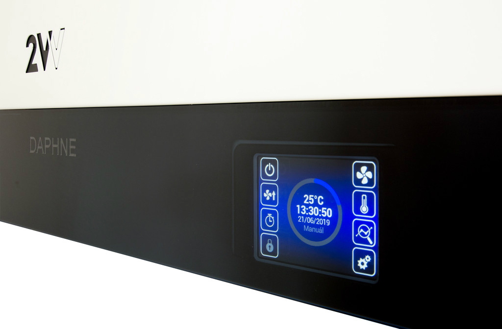 AirGENIO touchscreen op DAPHNE XL wtw-unit voor grotere volumes AirGENIO touchscreen op DAPHNE XL wtw-unit voor grotere volumes