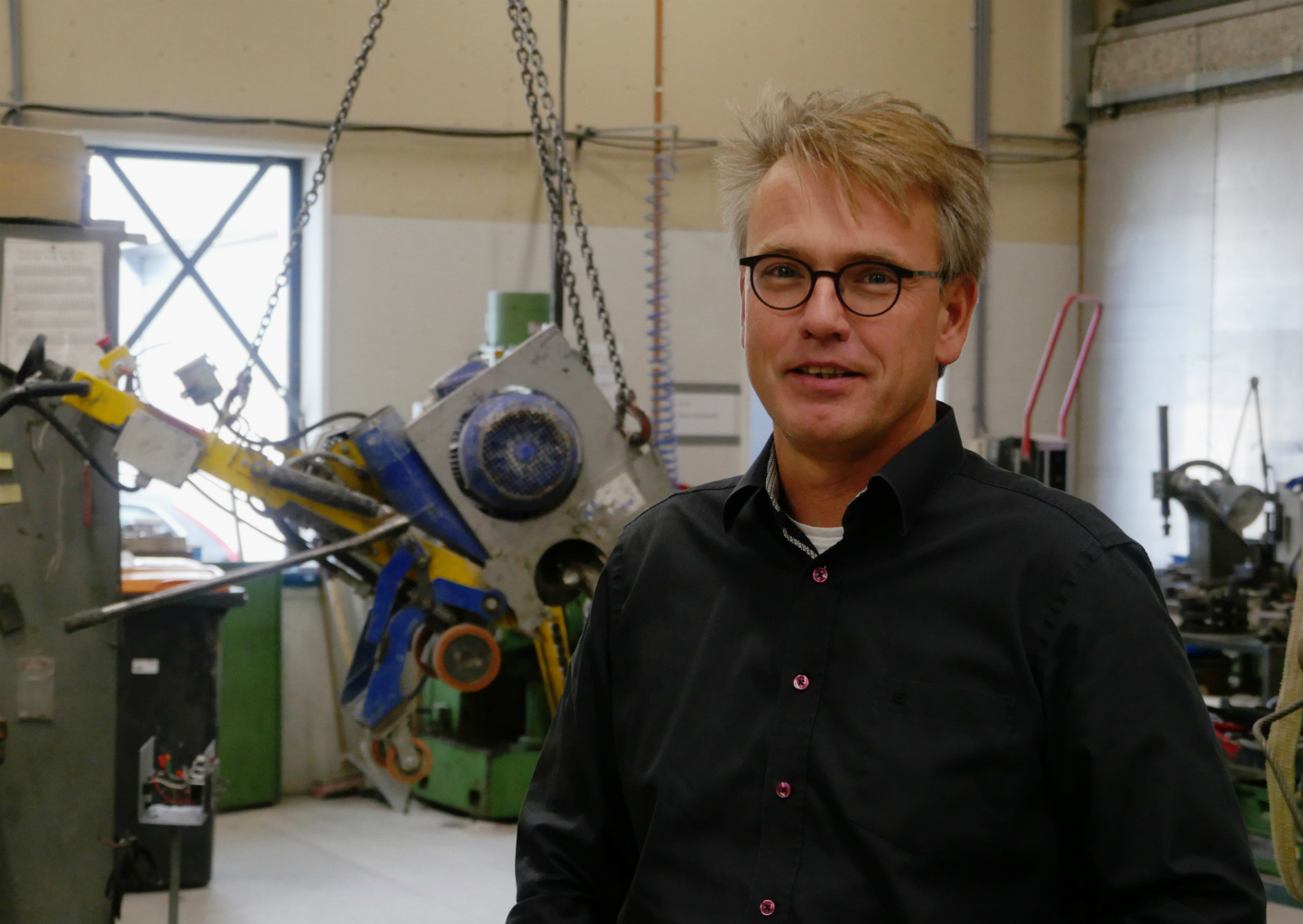 Herbert Nieuwenhuis in de werkplaats Herbert Nieuwenhuis in de werkplaats