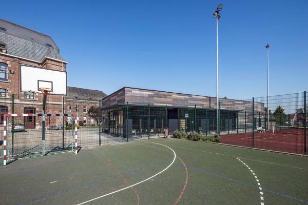 Salle de Sports, Celles-en-Hainaut - gevelbekleding Rockpanel Woods