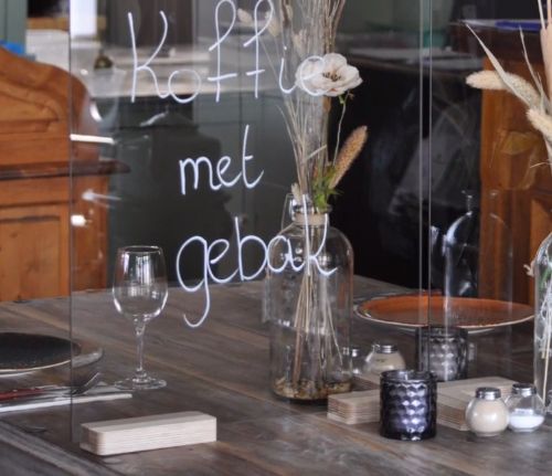 Officecity Kantoormeubelen B.V. | NBD Nederlandse Bouwdocumentatie Horeca scherm