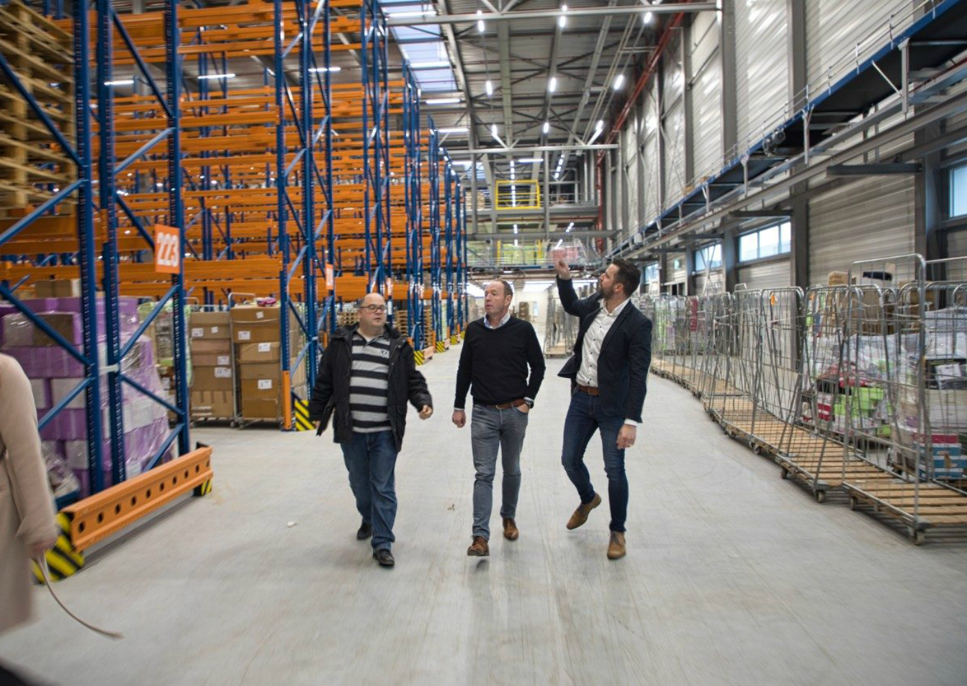 Slim noodverlichtingssysteem Eaton in nieuwe distributiehal vanHaren Slim noodverlichtingssysteem Eaton in nieuwe distributiehal vanHaren