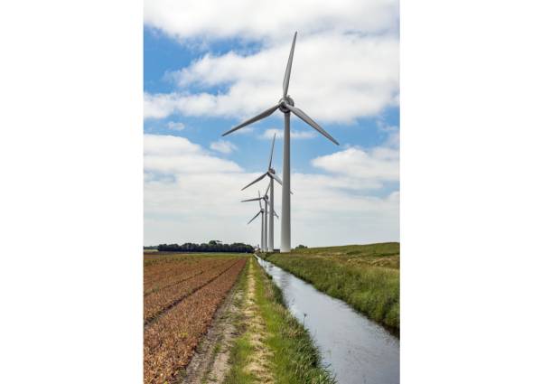 EWT windturbines uitgerust met inbraakwerende Renson ventilatieroosters 