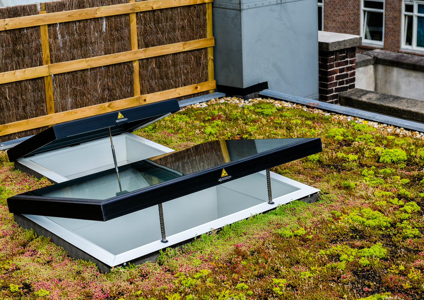 Bedienbaar Daklicht van Vlakkelichtkoepel zet de nieuwe standaard voor te openen dakbeglazing Bedienbaar Daklicht van Vlakkelichtkoepel zet de nieuwe standaard voor te openen dakbeglazing