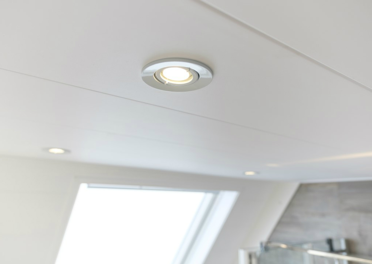 Familie Kostense blij met hun plafond Familie Kostense blij met hun plafond