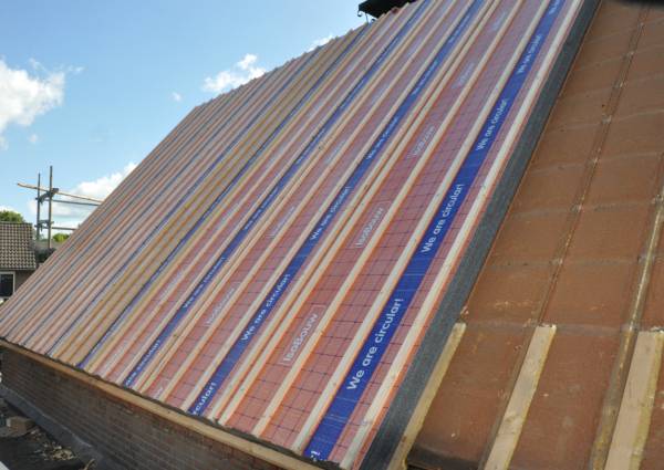 Nieuw na-isolatiesysteem voor indak PV-daken