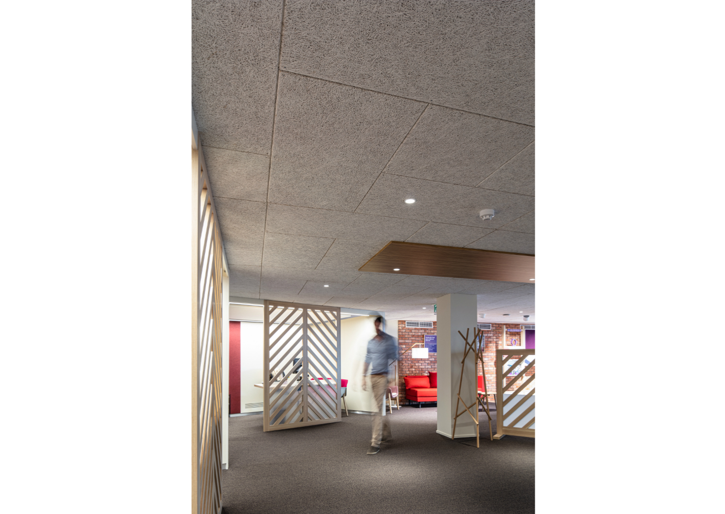 Creatieve vrijheid en meer comfort dankzij de akoestische productlijn Organic.Design van Knauf Creatieve vrijheid en meer comfort dankzij de akoestische productlijn Organic.Design van Knauf