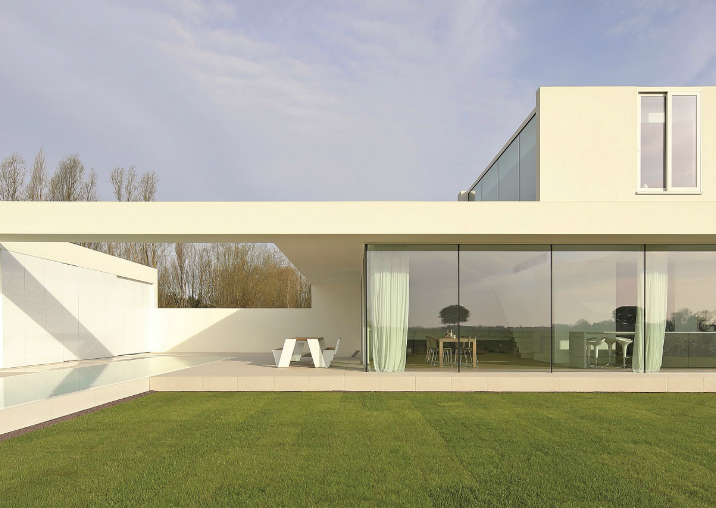 Innovatief verzonken dakrandsysteem voor minimalistische architectuur Innovatief verzonken dakrandsysteem voor minimalistische architectuur