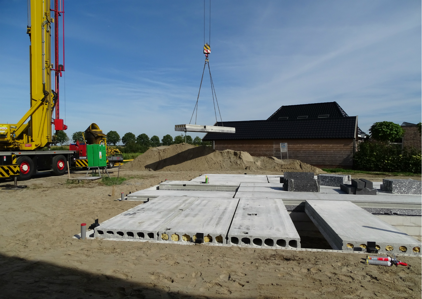 Geïsoleerde kanaalplaatvloeren van OLBECON