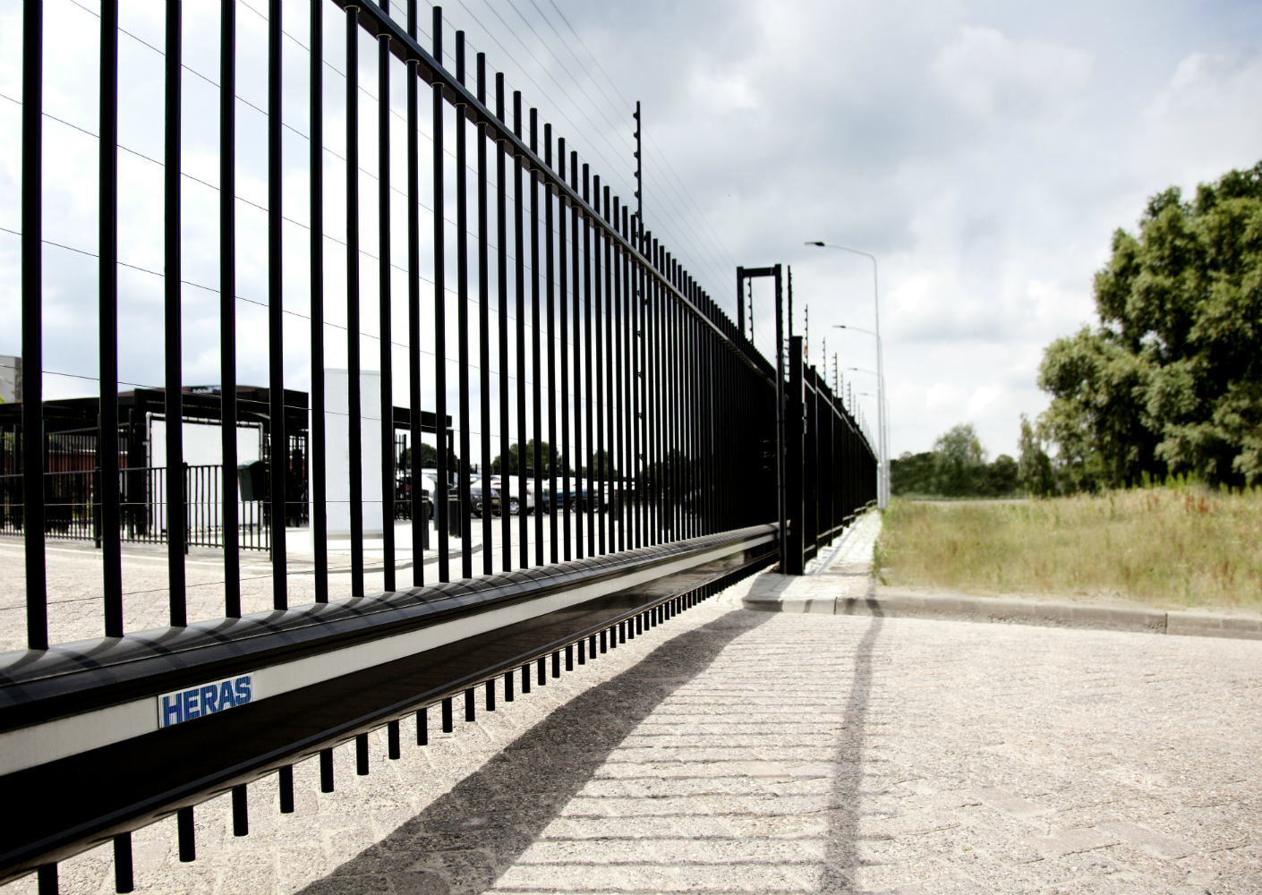 Slagboom, schuifpoort of speedgate: welke type toegangsbeveiliging past bij uw situatie? Slagboom, schuifpoort of speedgate: welke type toegangsbeveiliging past bij uw situatie?