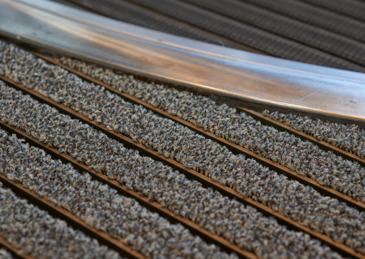 Verschillende soorten inlagen in aluminium entreemat Verschillende soorten inlagen in aluminium entreemat