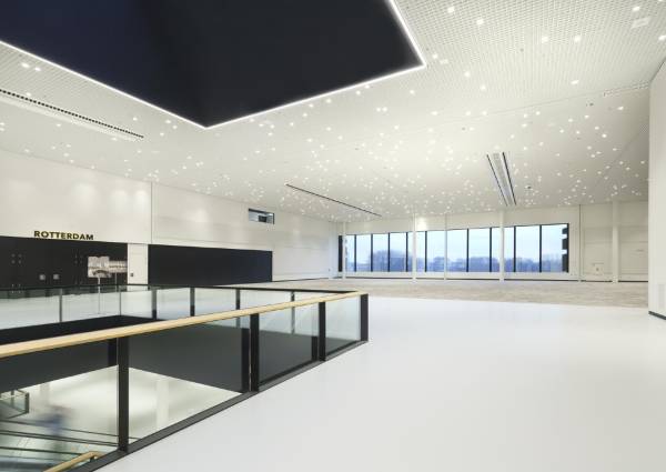 Hunter Douglas Architectural levert 17.000 m² nieuw plafond voor Rotterdam Ahoy