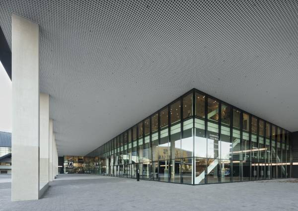 Hunter Douglas Architectural levert 17.000 m² nieuw plafond voor Rotterdam Ahoy