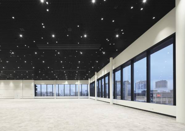 Hunter Douglas Architectural levert 17.000 m² nieuw plafond voor Rotterdam Ahoy